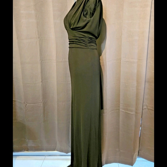Beautiful Black Elegant Black Evening Gown-Size 4 - Picture 11 of 17
